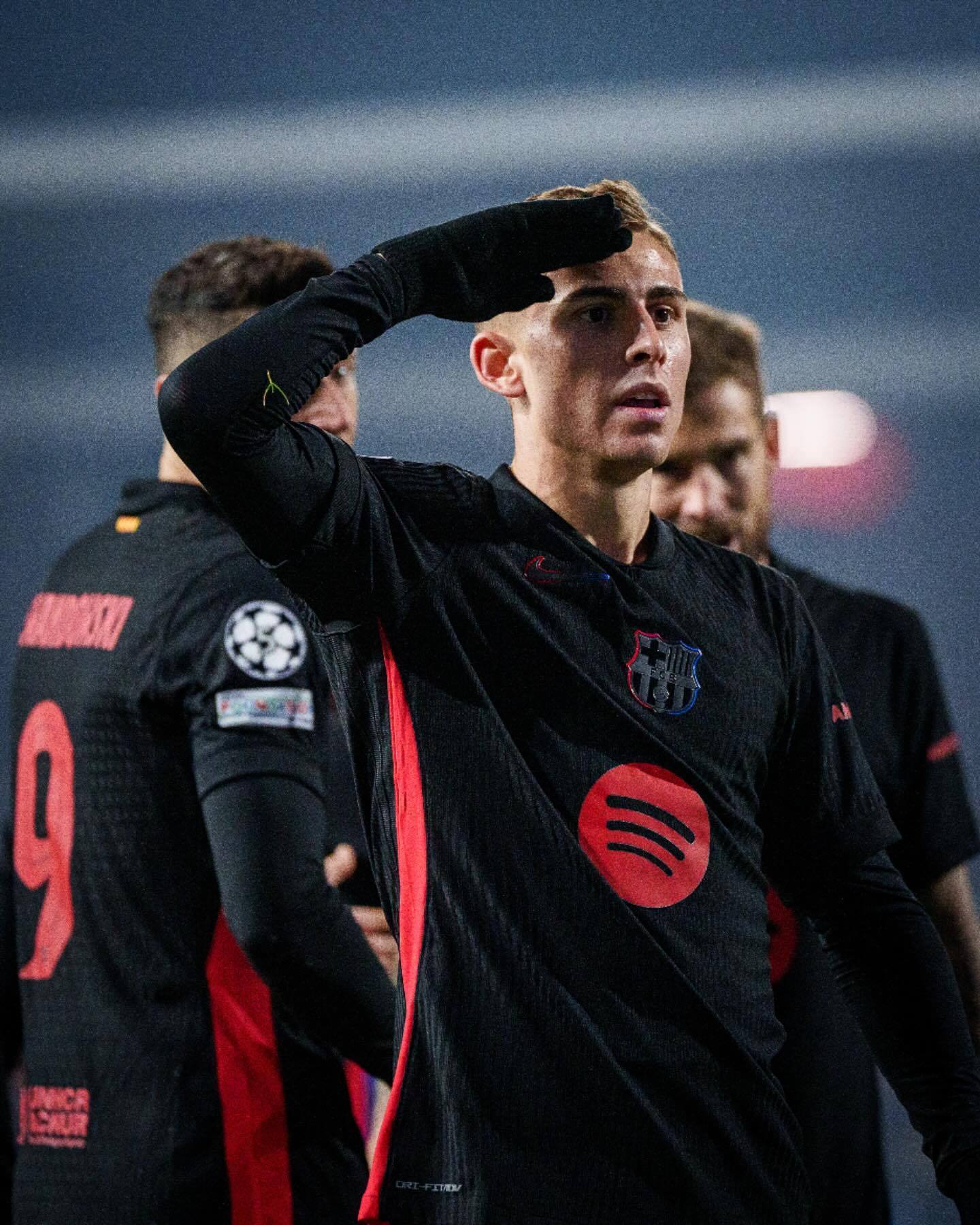 转会期欧超杯焦点战；巴塞罗那官宣签约；媒体盛赞；纪律约束更严格