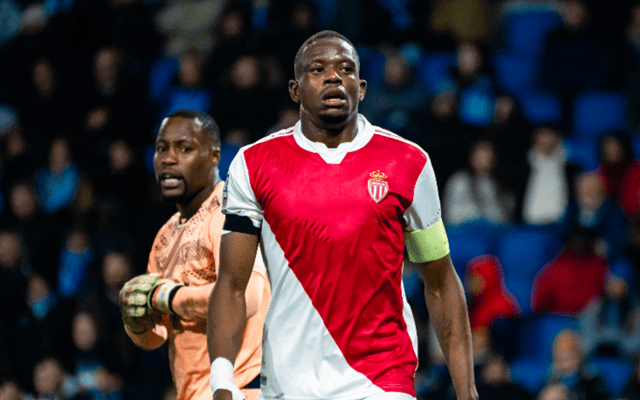 赛后欧超杯传出新动向，法兰克福状态回暖，管理层表态——话题不断，资深球员宣示担当的简单介绍